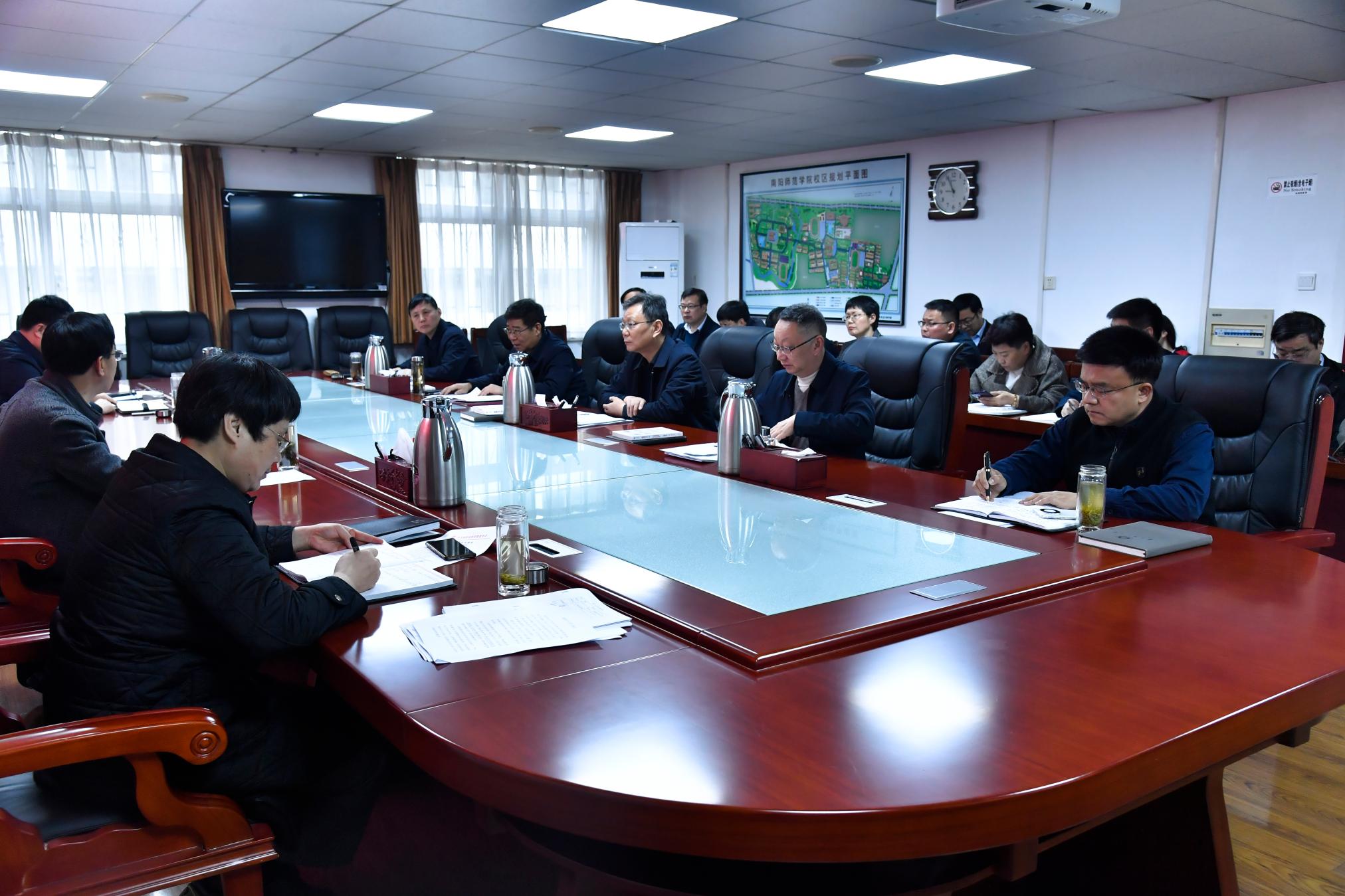 2会议现场.jpg
