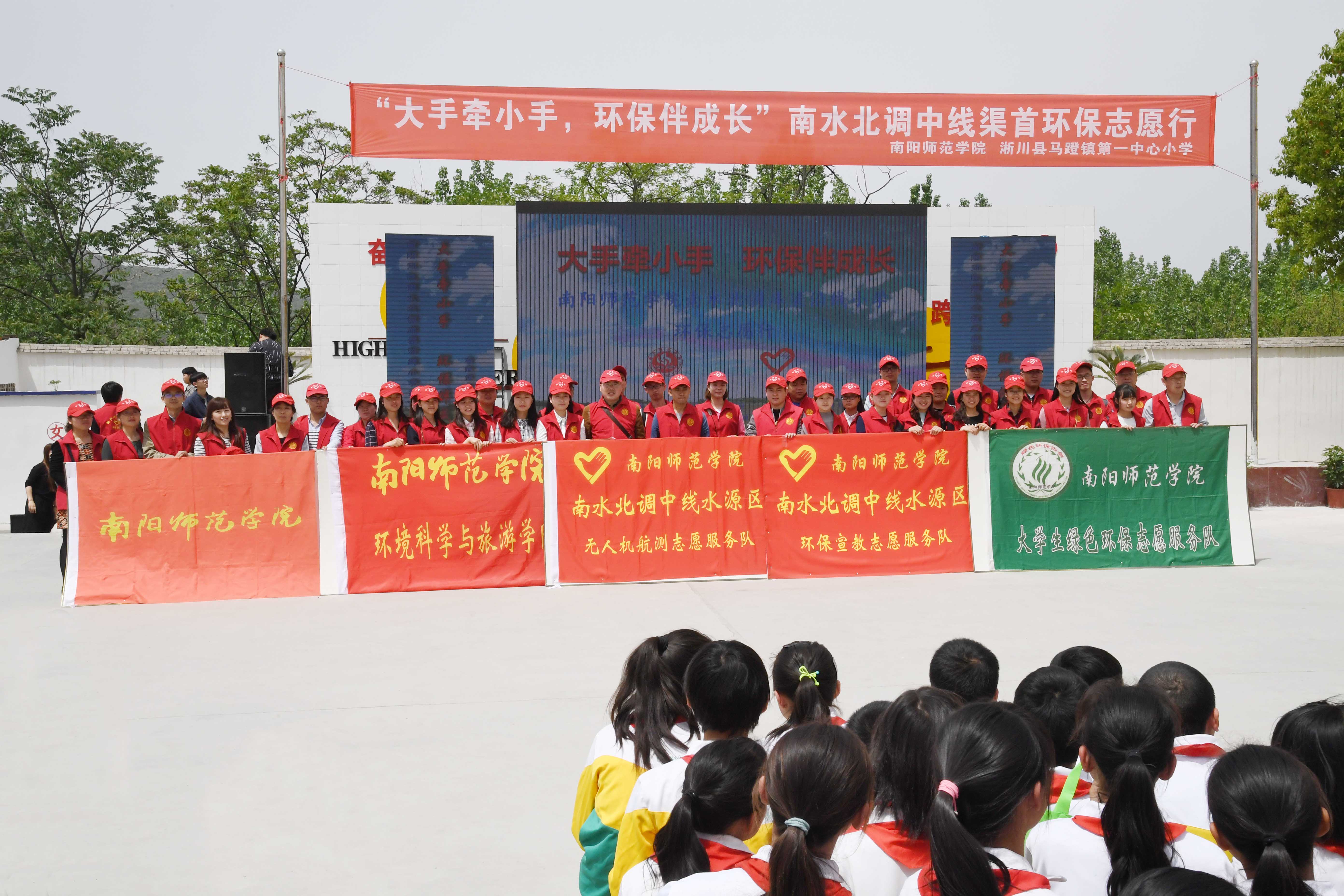 10合影.JPG
