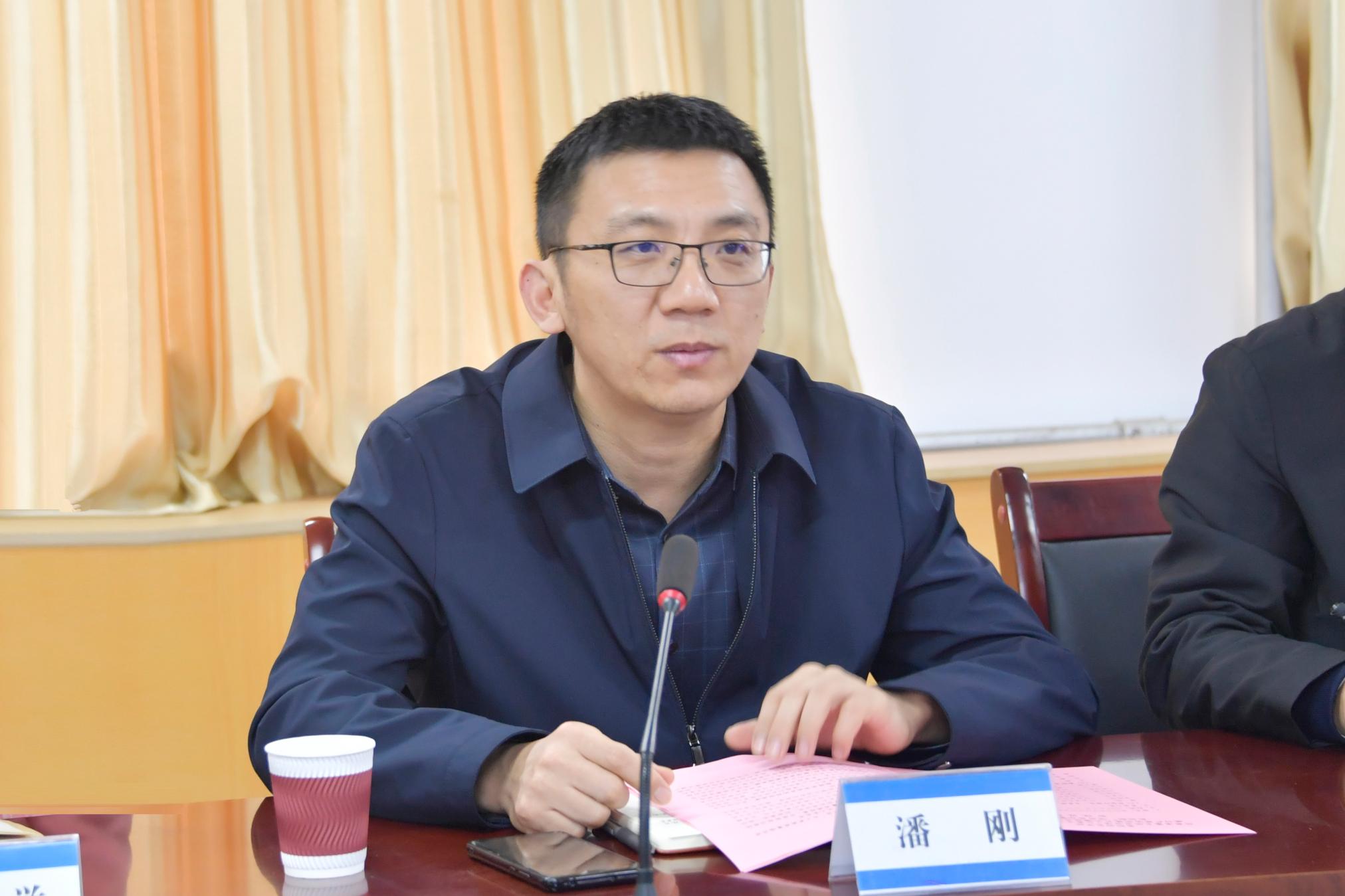 2省科技厅副厅长潘刚讲话.jpg