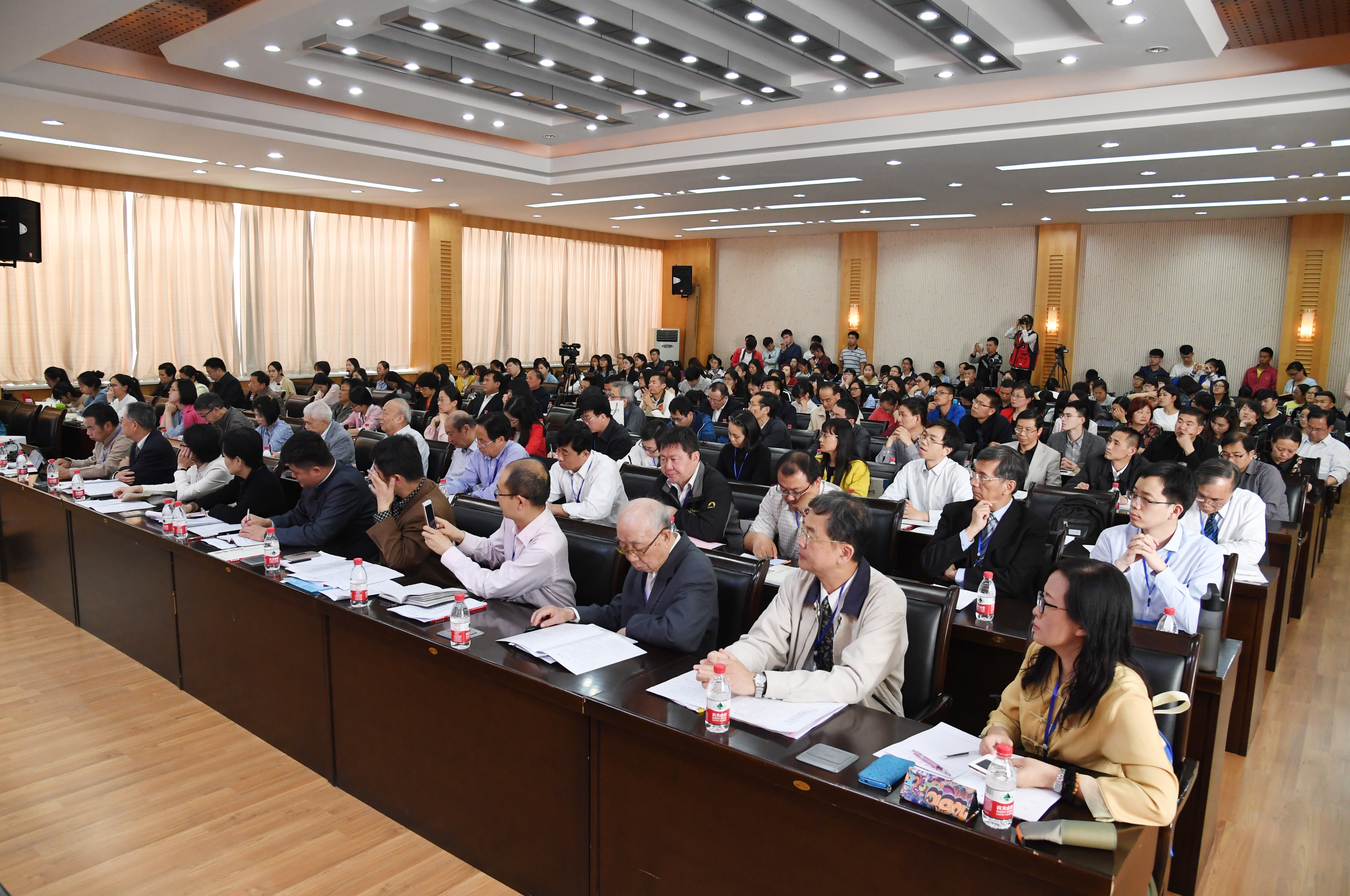 13会场.JPG