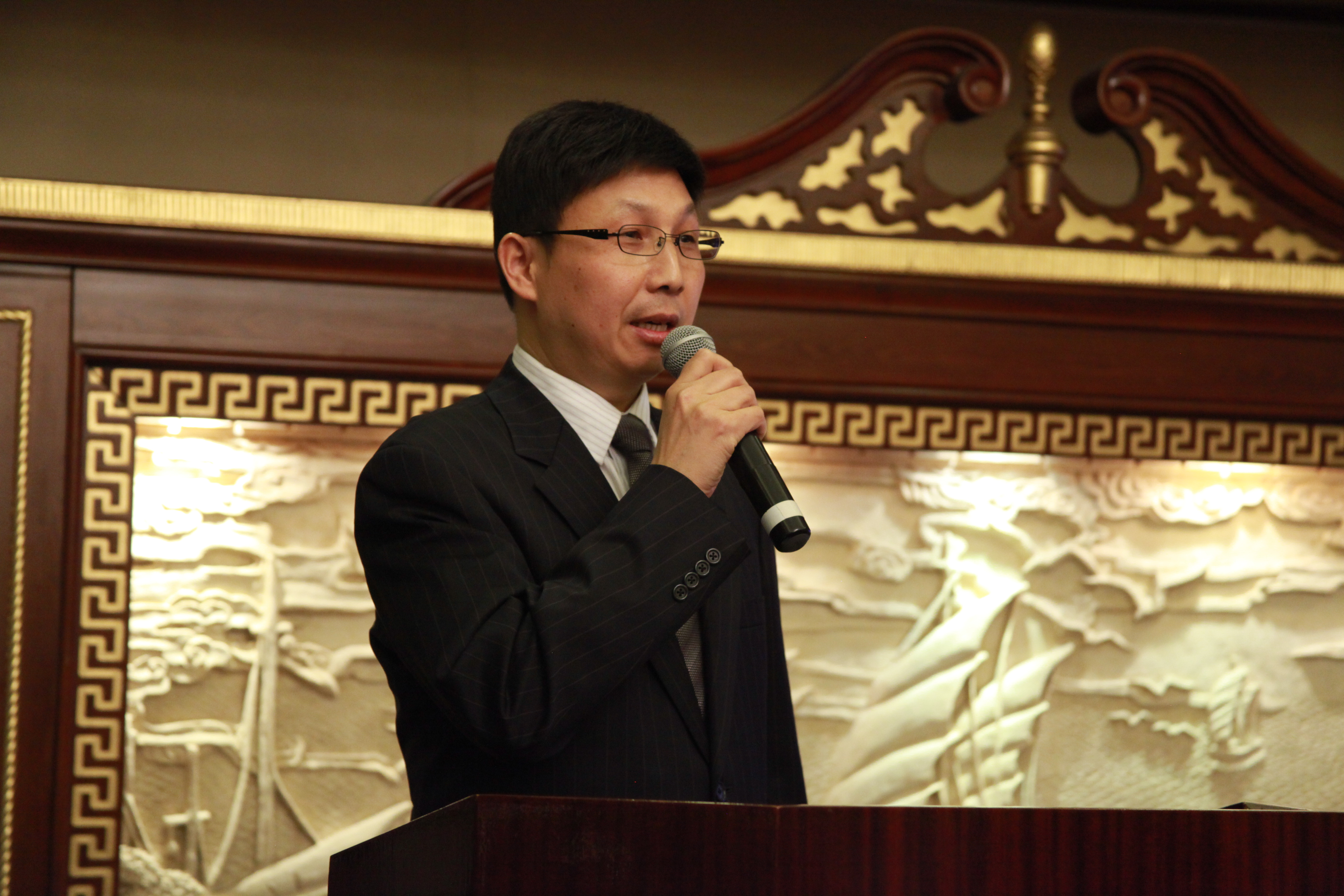 1Beat365北京地区校友会首任会长张继山讲话.JPG