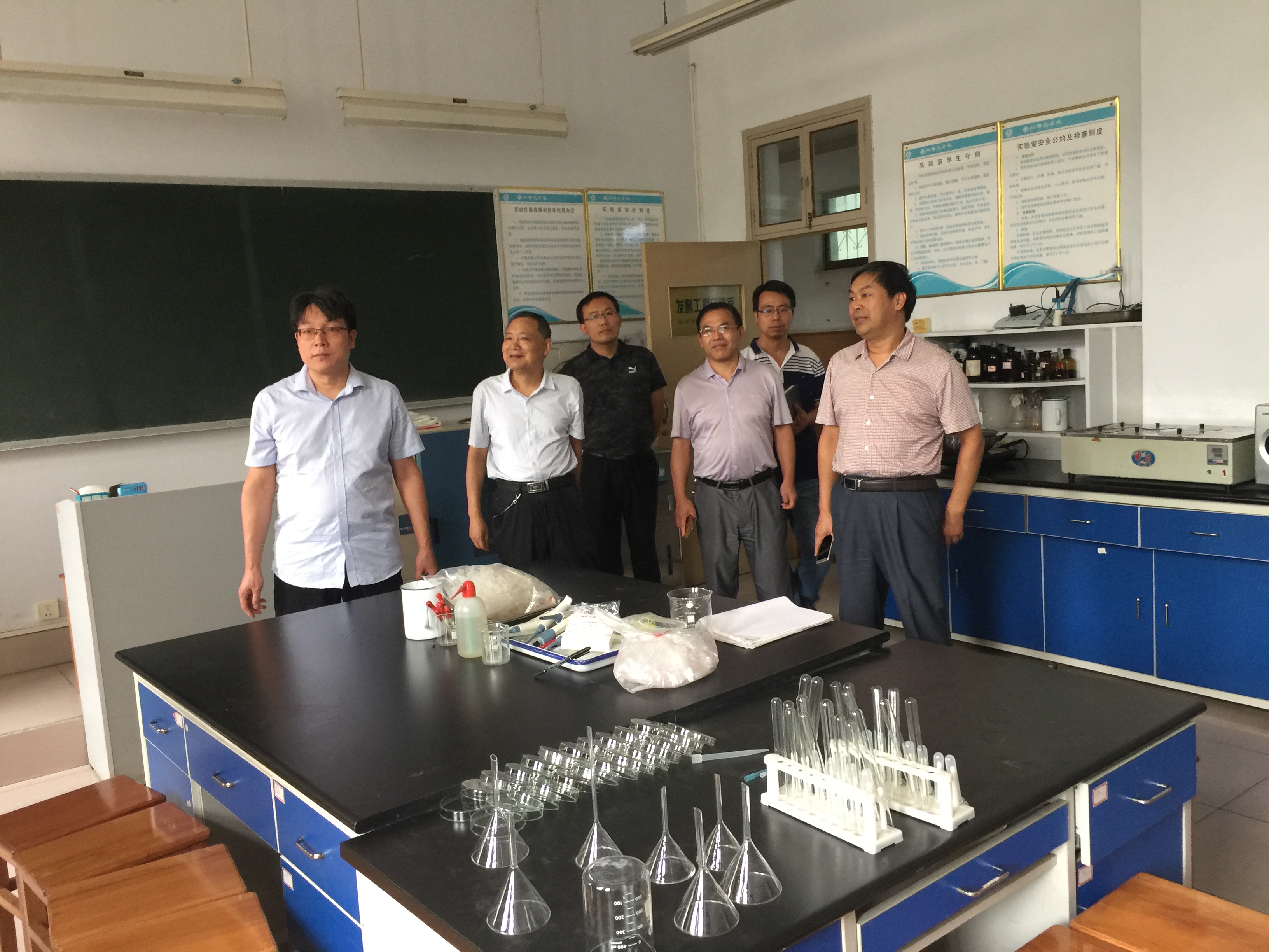 阚云超调研生科院.JPG