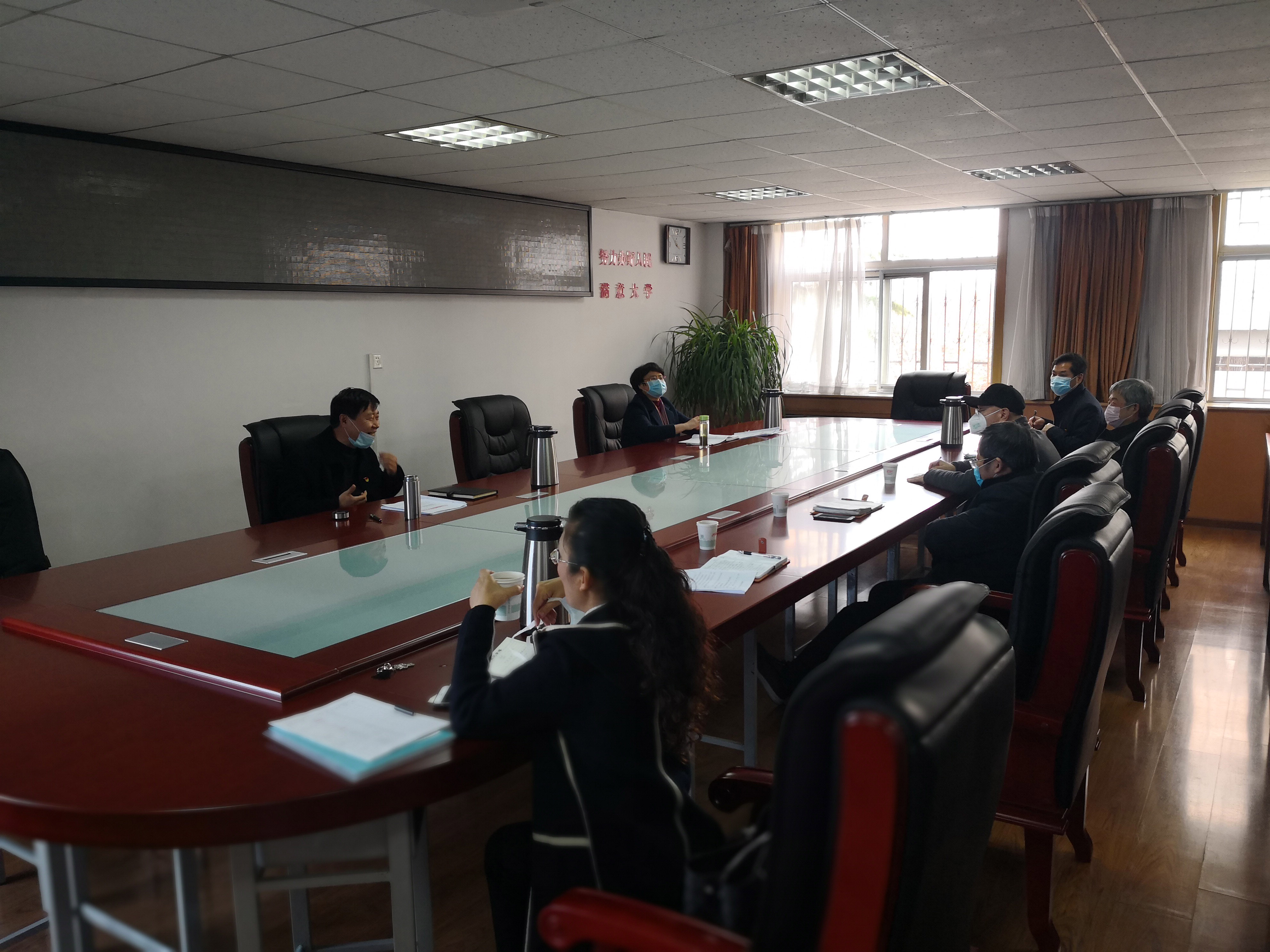 Beat365召开疫情防控师生员工教育管理工作专班会议.jpg